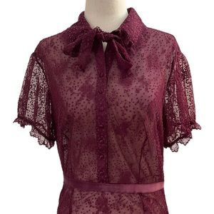 Victorias Secret Women Size Large Maroon Lace Bodysuit Shortsleeve 36-25*